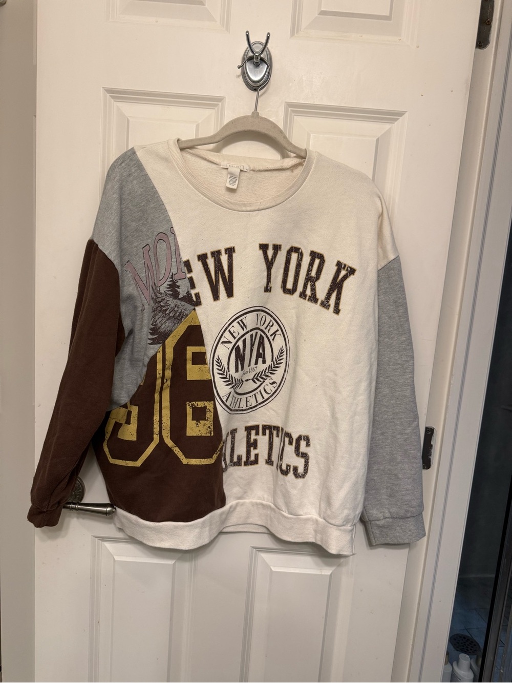 Tilly's Cream, Gray & Brown New York Colorblock Crewneck Sweatshirt